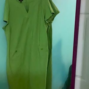 Talbots woman green tshirt type dress